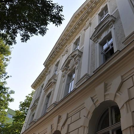 Vienna Suites Bagian luar foto