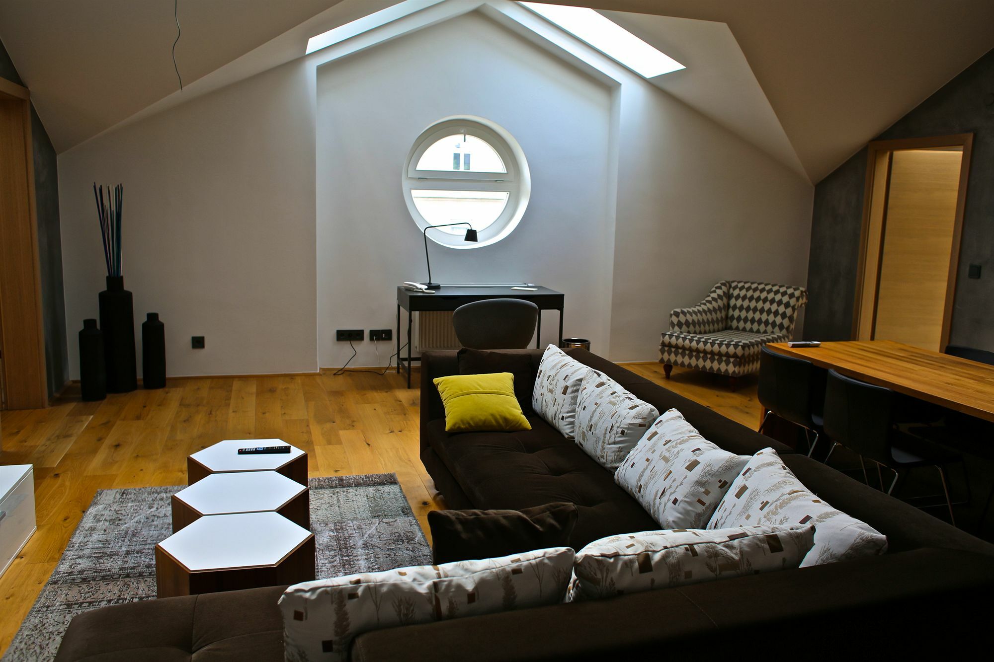 Vienna Suites Bagian luar foto